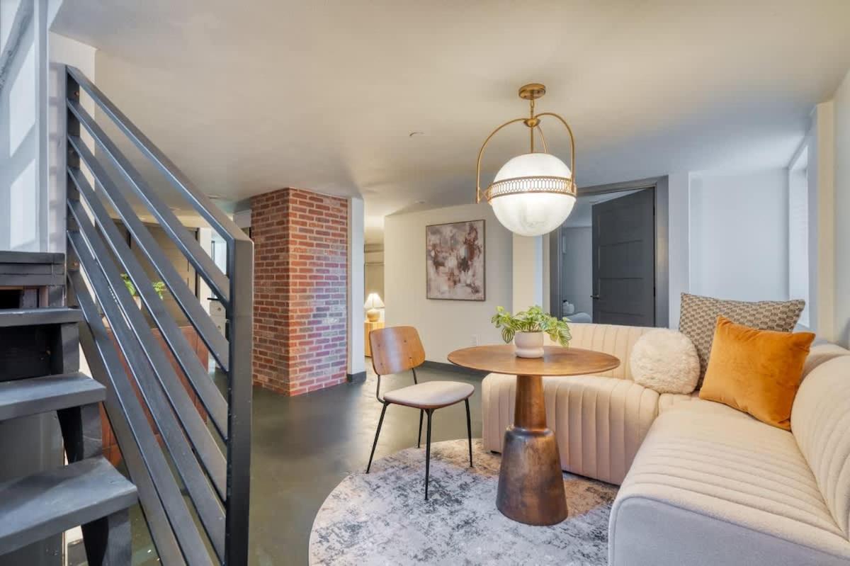 Apartment - Luxury Living On Nw 23rd Ave, Walk Score 99 *