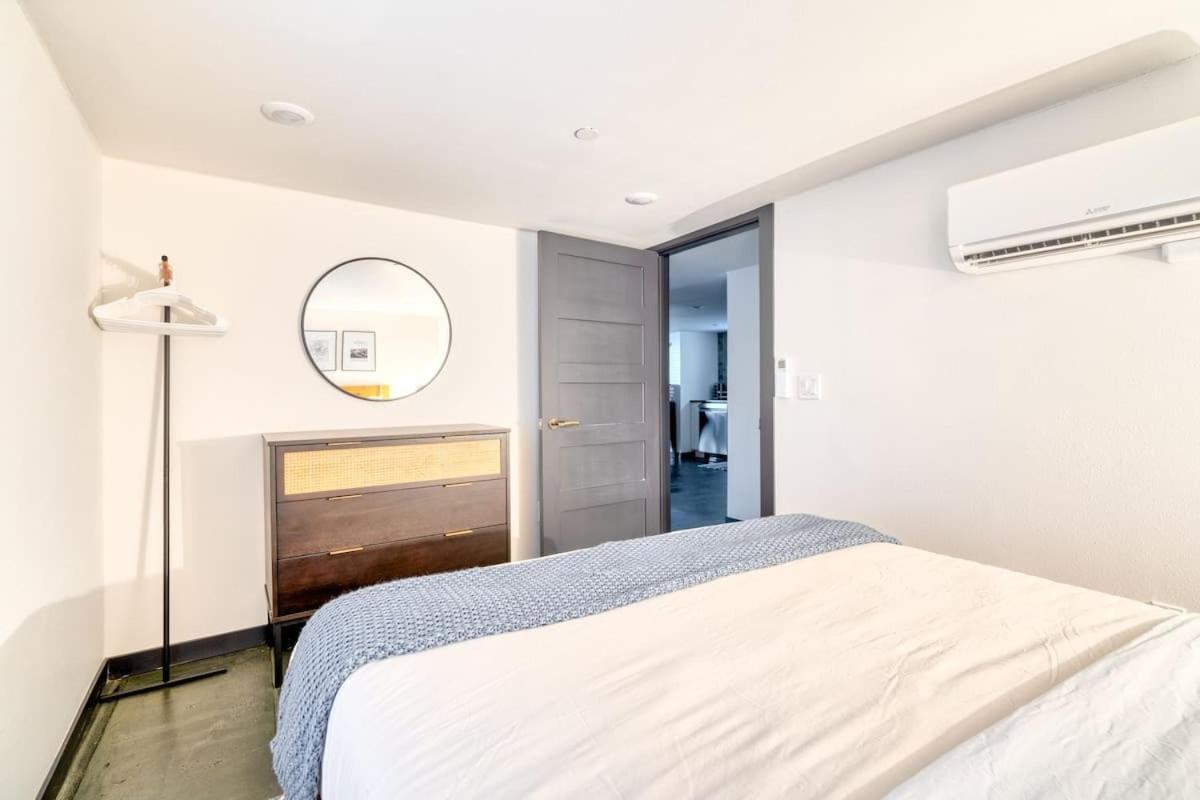 - Luxury Living On Nw 23rd Ave, Walk Score 99 Apartment *